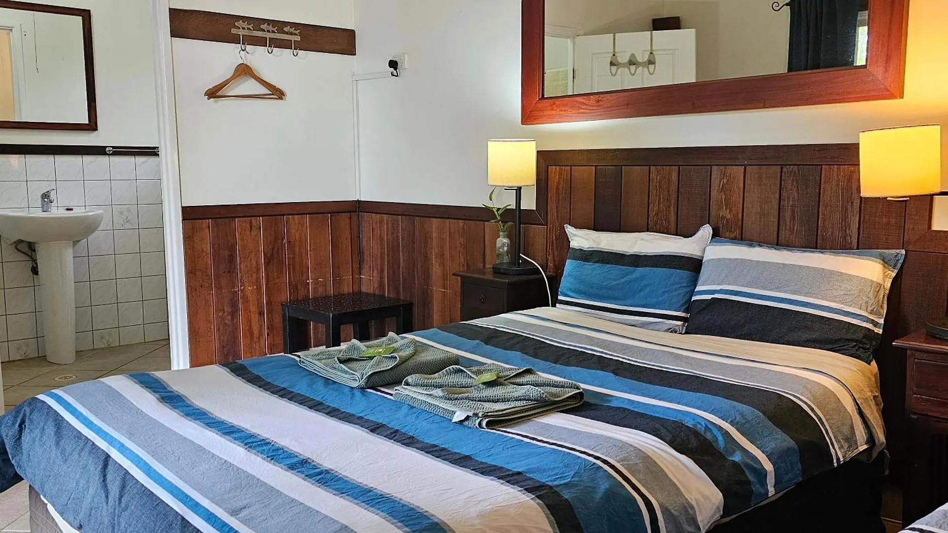 Daintree Riverview Lodges & Van Park 0*,  Australia